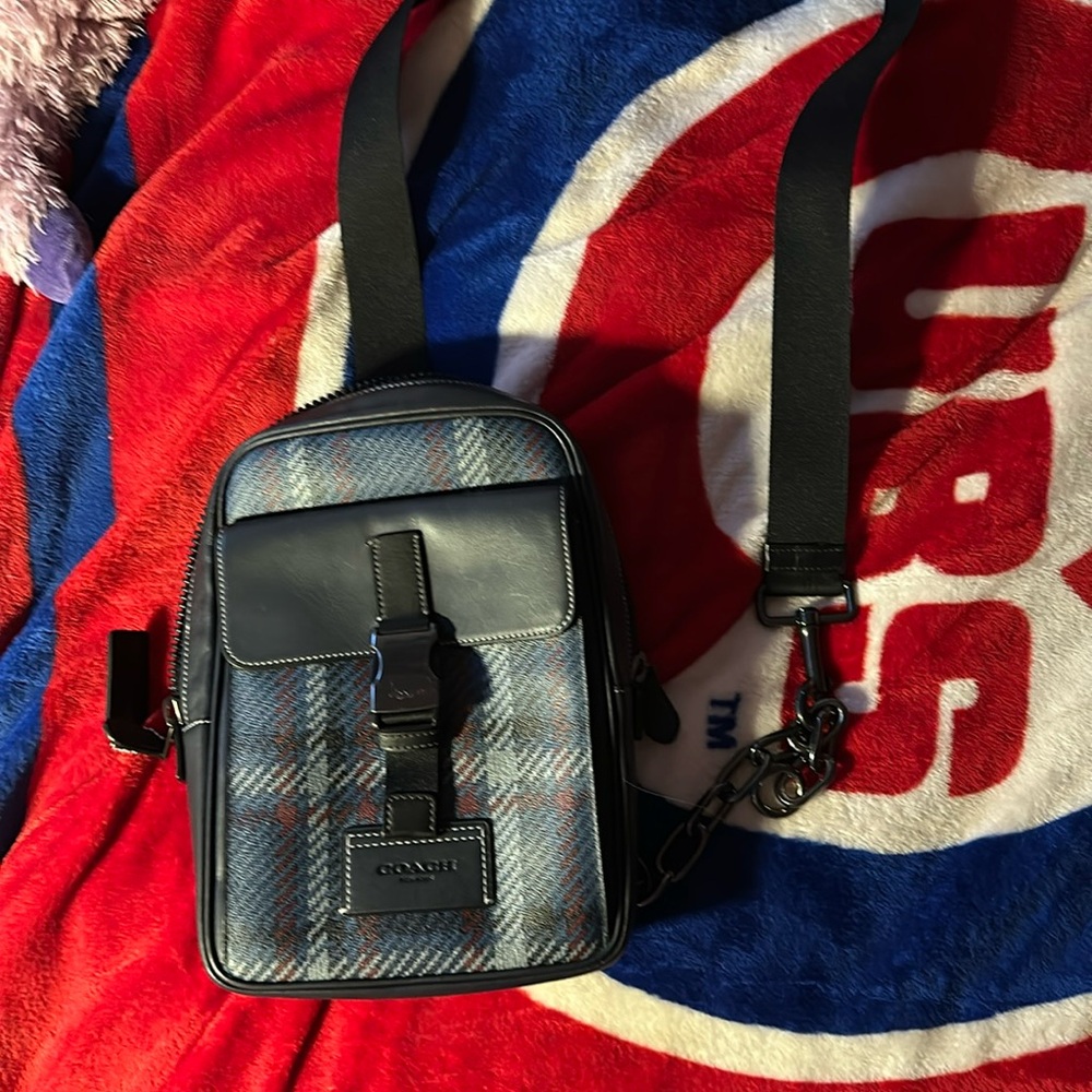Coach Track Pack